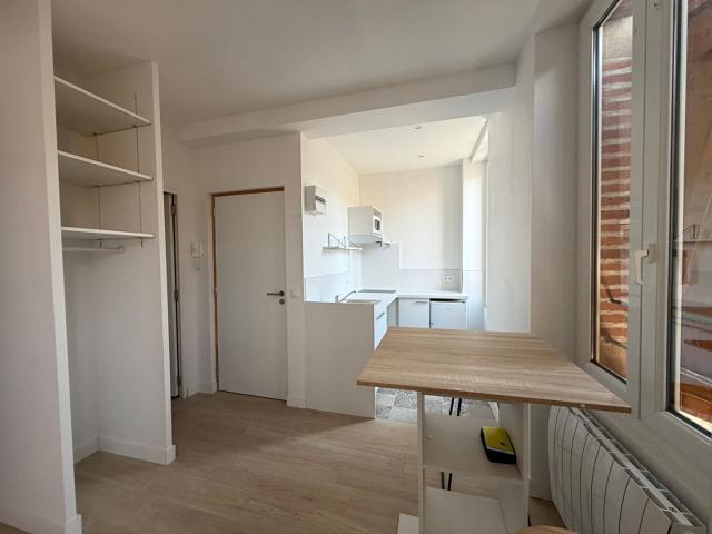 Studio meublé avec coin nuit indépendant Albi Madeleine