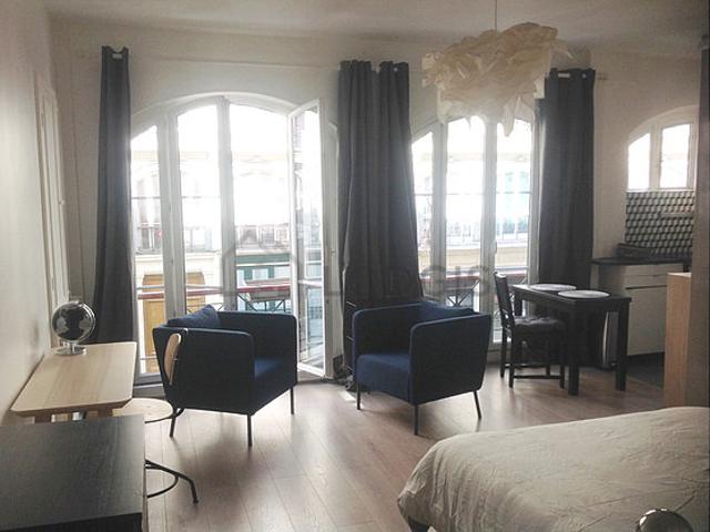 Studio meublé avec ascenseur Nation Paris 11°