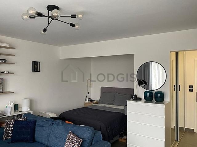 Studio meublé avec ascenseur, concierge et local à vélos La Villette Paris 19°