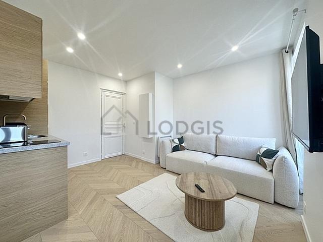 Studio meublé avec ascenseur et cave Batignolles Paris 17°