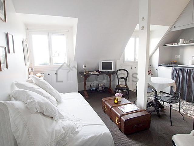 Studio meublé avec ascenseur et concierge Auteuil Paris 16°