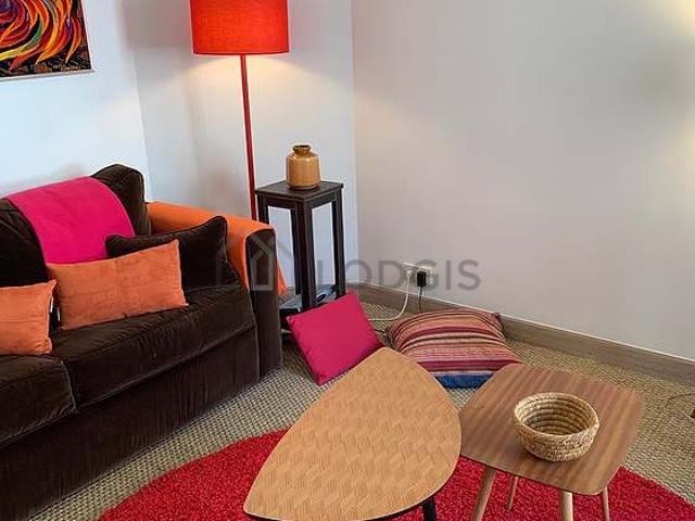 Studio meublé avec ascenseur et concierge Champs de Mars Paris 7°