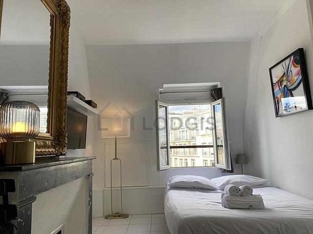 Studio meublé avec ascenseur et concierge Monceau Paris 8°