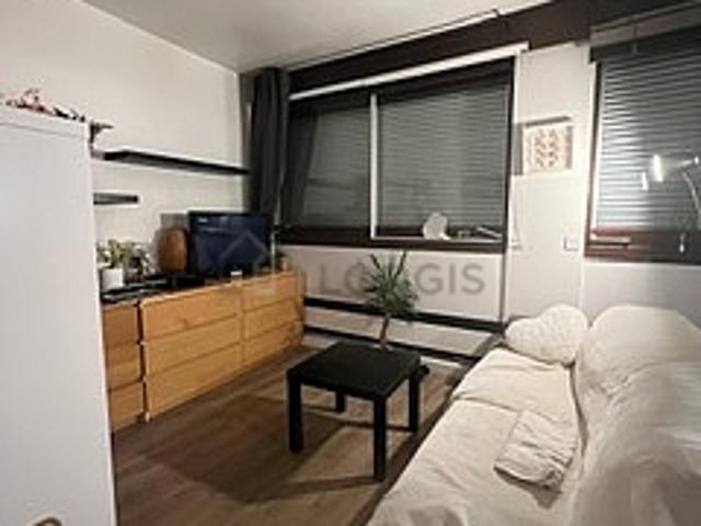Studio meublé avec ascenseur et concierge Porte de Versailles Paris 15°