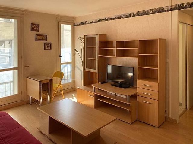 Studio meublé avec ascenseur et concierge Saint Paul Paris 4°