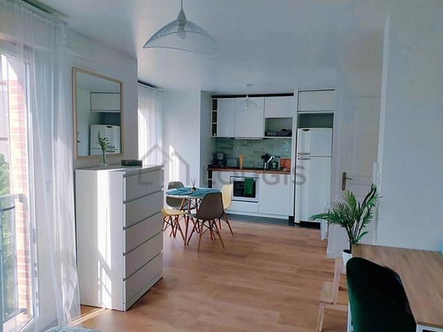 Studio meublé avec ascenseur et local à vélos La Garenne Colombes 92250