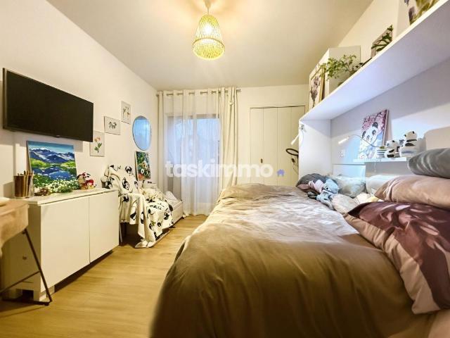 Studio meublé avec balcon & parking – Centre ville de Pau