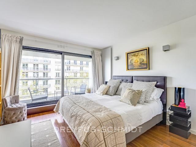 Studio meublé avec balcon