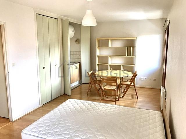 Studio meublé avec garage et terrasse Toulouse Centre