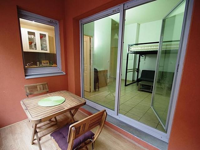 Studio meublé avec garage, terrasse et place de parking en option Lyon 9°