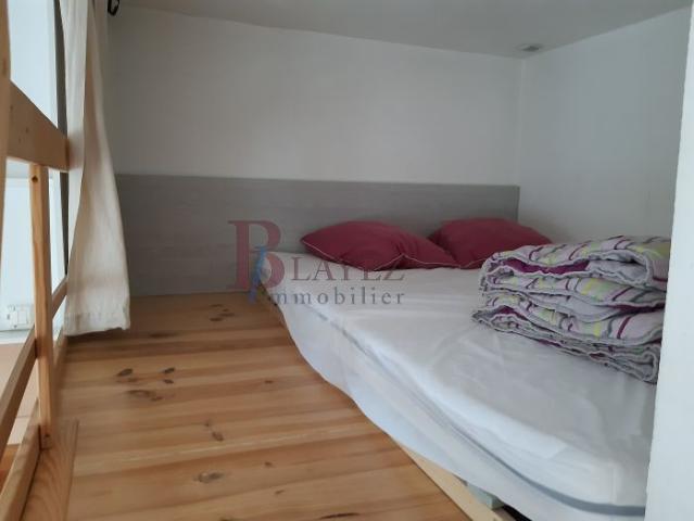 STUDIO MEUBLE AVEC EXTERIEUR