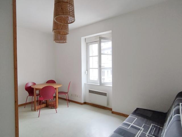 Studio meuble avec mezzanine 3ème étage