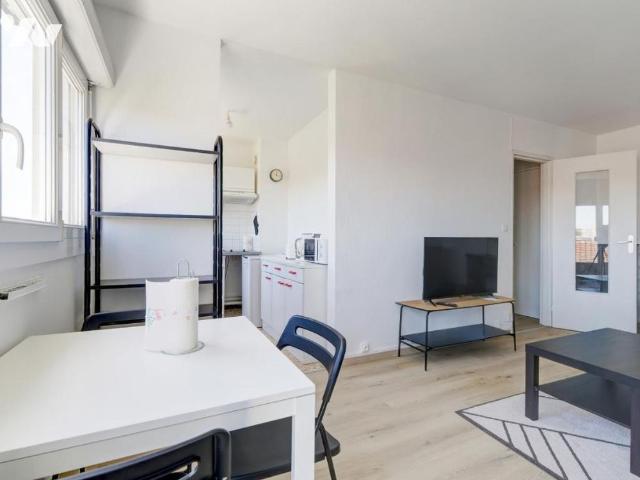 Studio meublé avec parking