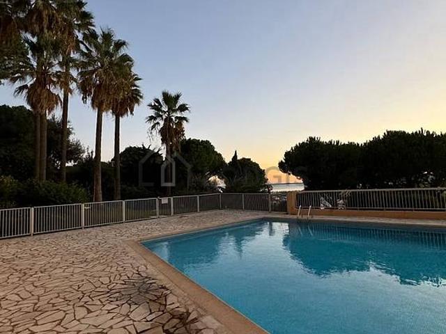 Studio meublé avec piscine, terrasse et jardin Nice