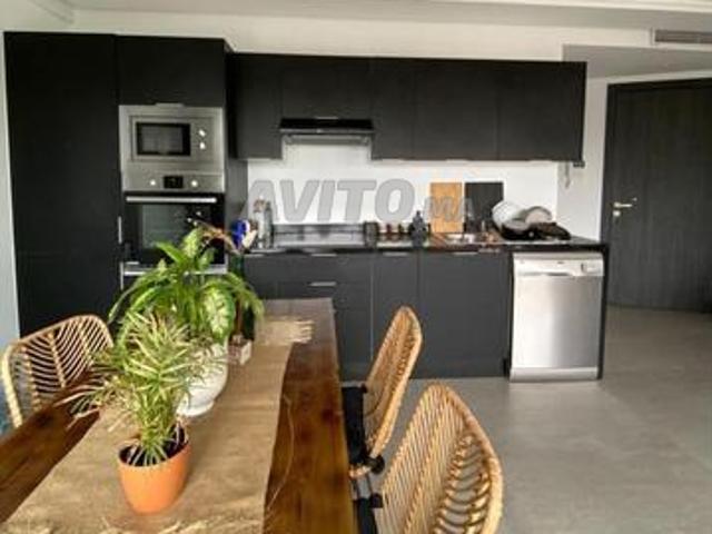 Studio Meublé avec Piscine en Toiture à Riviera