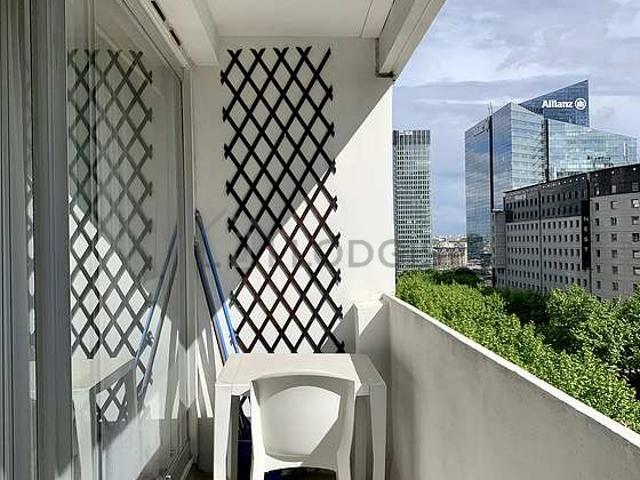 Studio meublé avec terrasse, ascenseur et concierge Courbevoie 92404