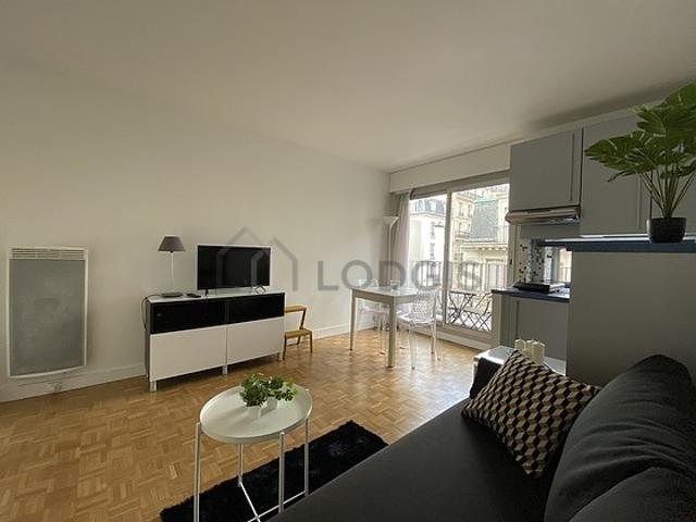 Studio meublé avec terrasse, ascenseur et concierge Monceau Paris 8°
