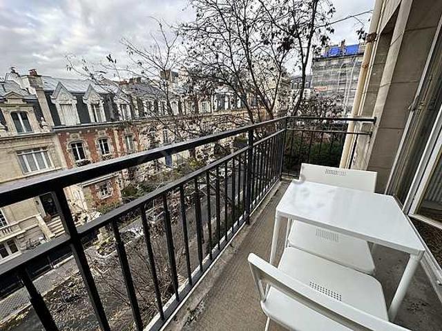 Studio meublé avec terrasse, ascenseur et concierge Paris 16°