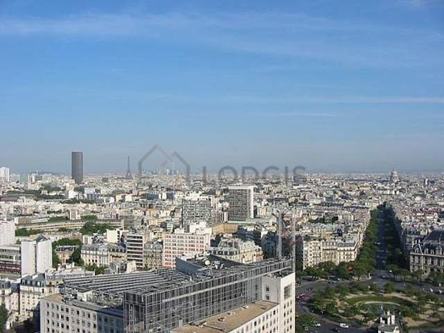 Studio meublé avec terrasse, ascenseur et concierge Place d'Italie Paris 13°