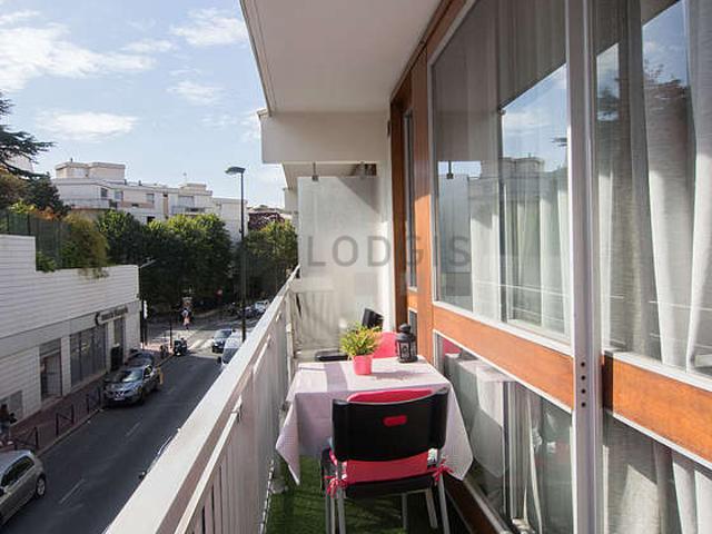Studio meublé avec terrasse et concierge Levallois Perret 92300