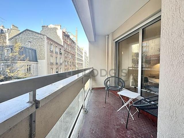 Studio meublé avec terrasse et ascenseur Auteuil Paris 16°