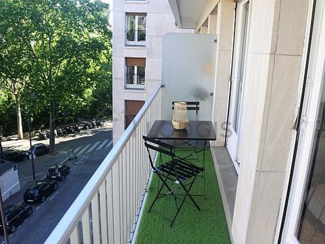 Studio meublé avec terrasse et ascenseur Péreire Paris 17°