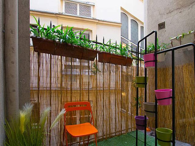 Studio meublé avec terrasse et local à vélos Canal Saint Martin Paris 10°