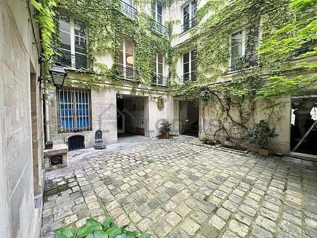 Studio meublé avec terrasse Le Marais Paris 3°
