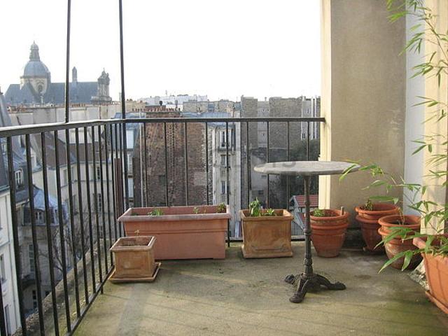 Studio meublé avec terrasse Place des Vosges Paris 4°