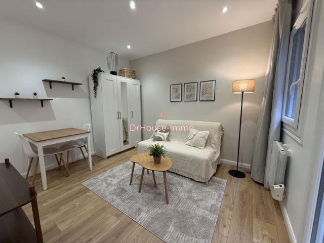 STUDIO MEUBLE AVEC TERRASSE ROUEN GARE