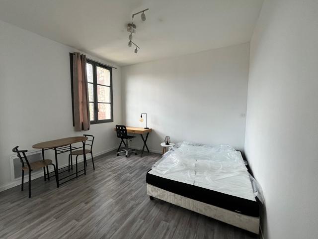 Studio meublé à 2 pas de la gare