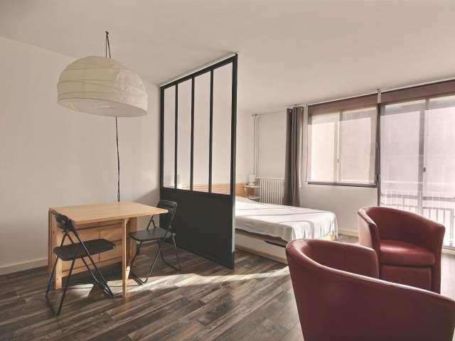 Studio meublé à louer 28 m² Jasmin / Mozart Paris