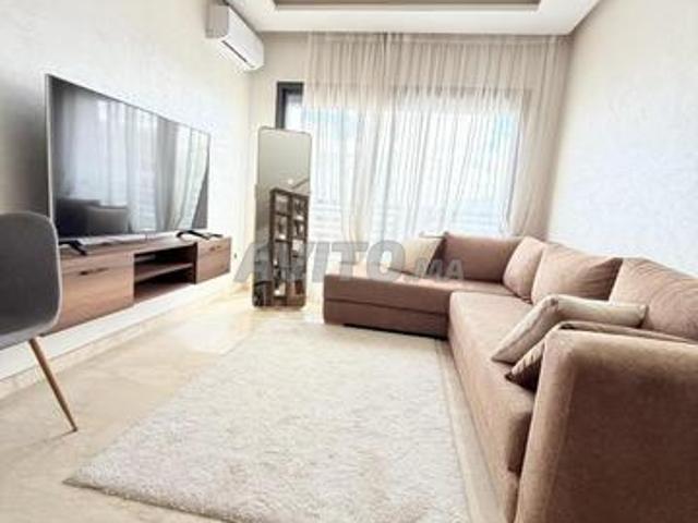 Studio meublé à louer 48m² à Casablanca quartier palmier