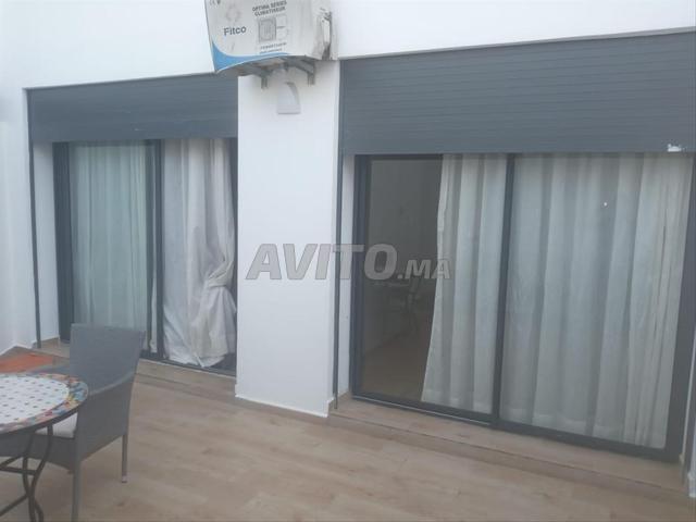 Studio meublé à louer 60 m² aux Hôpitaux