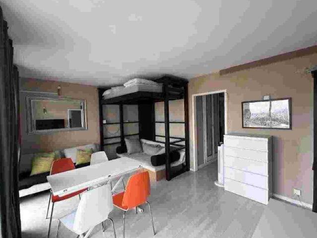 Studio meublé à louer