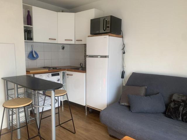 Studio meublé à louer