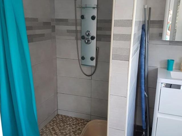 STUDIO MEUBLE A LOUER A BEAUMONT HAGUE