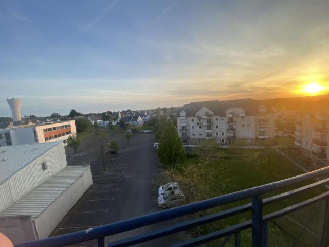 Studio meublé à louer à LORIENT – Quartier KERFICHANT