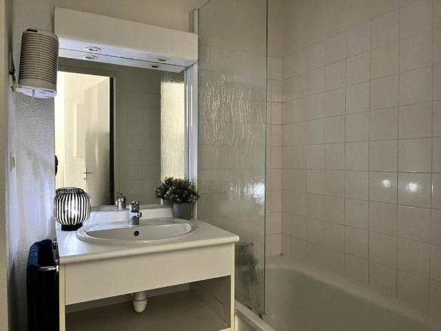 STUDIO MEUBLE A LOUER A SAINT ETIENNE