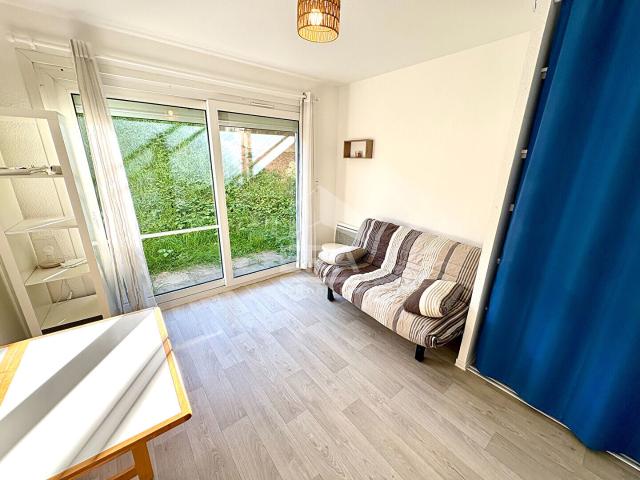 STUDIO MEUBLE A LOUER BLOIS ENTIEREMENT MEUBLE & EQUIPE, PLACE DE PARKING PRIVATIVE