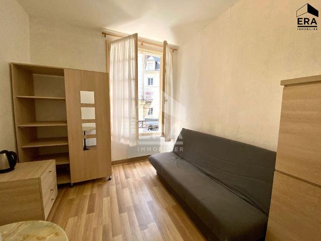 STUDIO MEUBLE A LOUER BLOIS HYPER CENTRE, 2ème étage