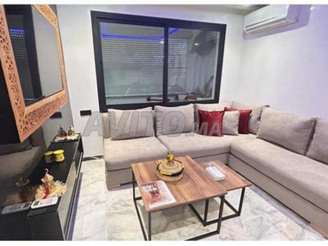 Studio meublé à louer longue durée
