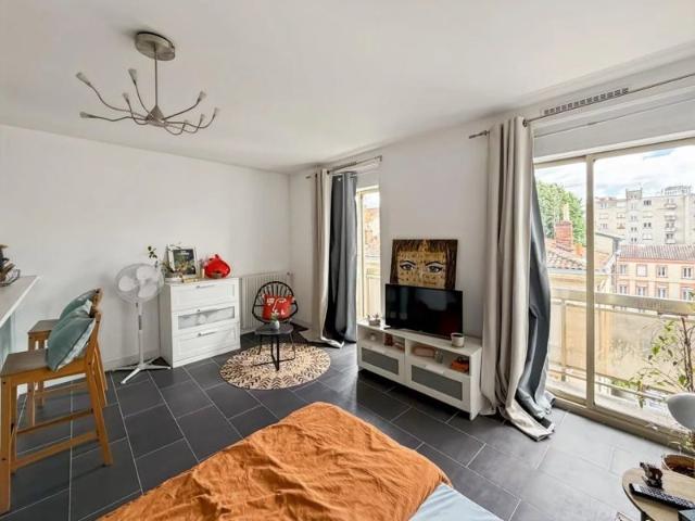 Studio meublé À Louer Quartier Matabiau