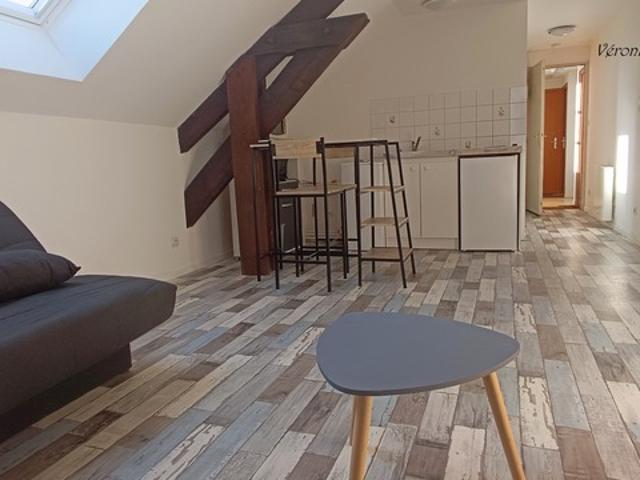 Studio meublé à louer – Vierzon Village