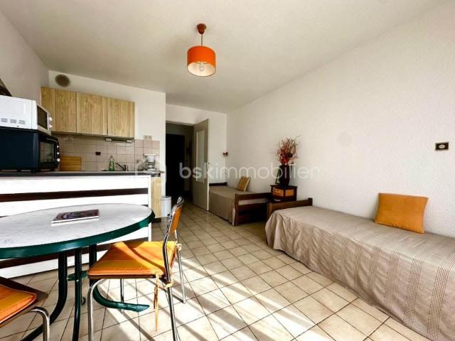 Studio meublé à vendre
