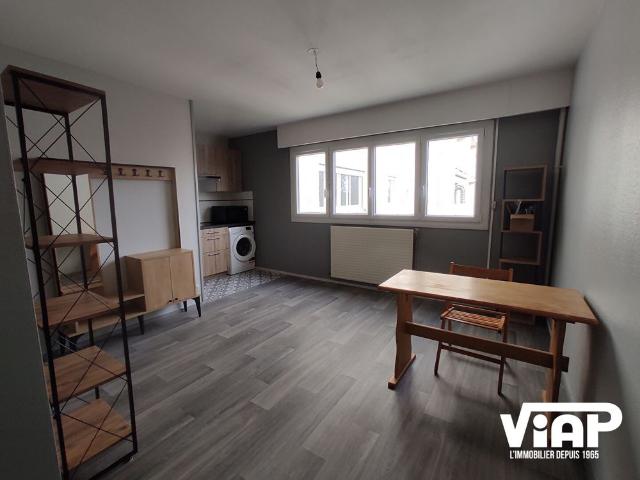 STUDIO MEUBLÉ ACCES DIRECT GARE