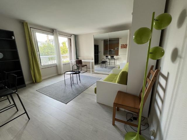Studio meublé BURES SUR YVETTE