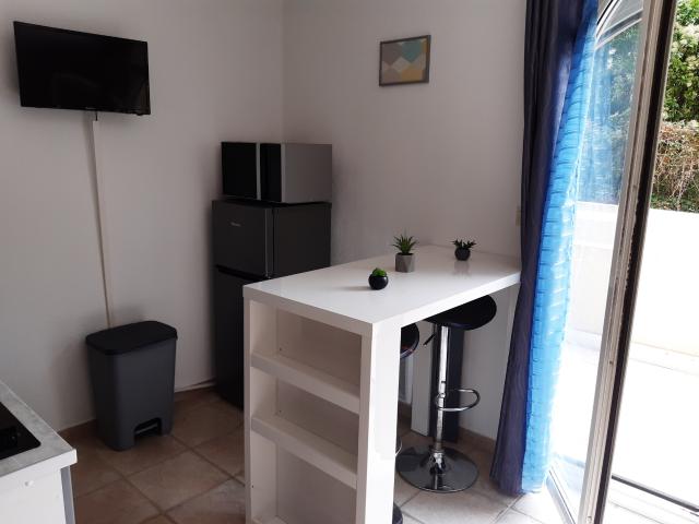 STUDIO MEUBLE bail étudiant