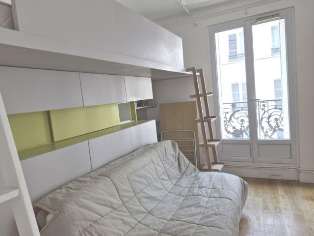 STUDIO MEUBLE BEL IMMEUBLE RUE DAGUERRE 75014 PARIS