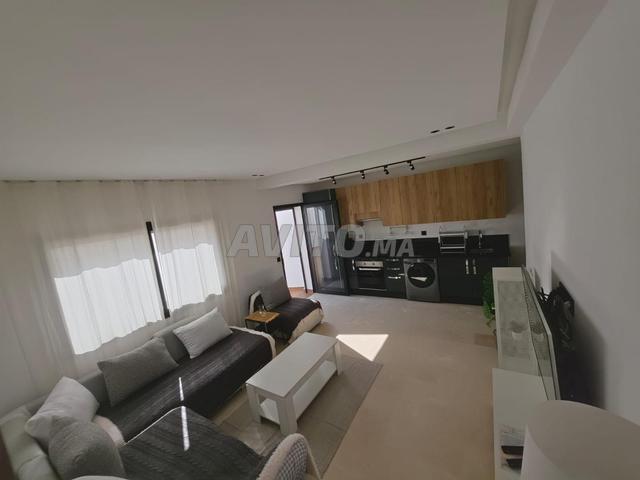 Studio meublé bien ensoleillé à Q. Les Hôpitaux
